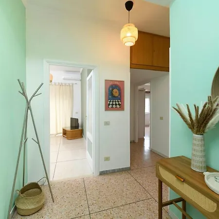Re Di - Cozy Retreat - 2 Minutes From The Metro Rzym